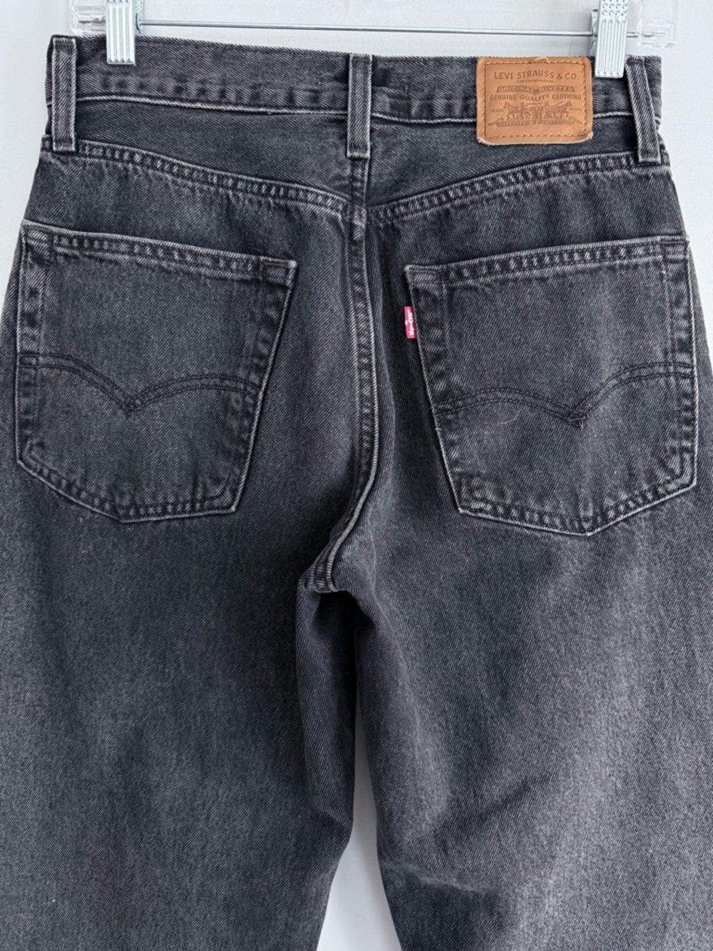 Levi's Premium BAGGY DAD WOMEN'S JEANS Size 26 Boot Barn Washed Black Gray - Picture 7 of 16